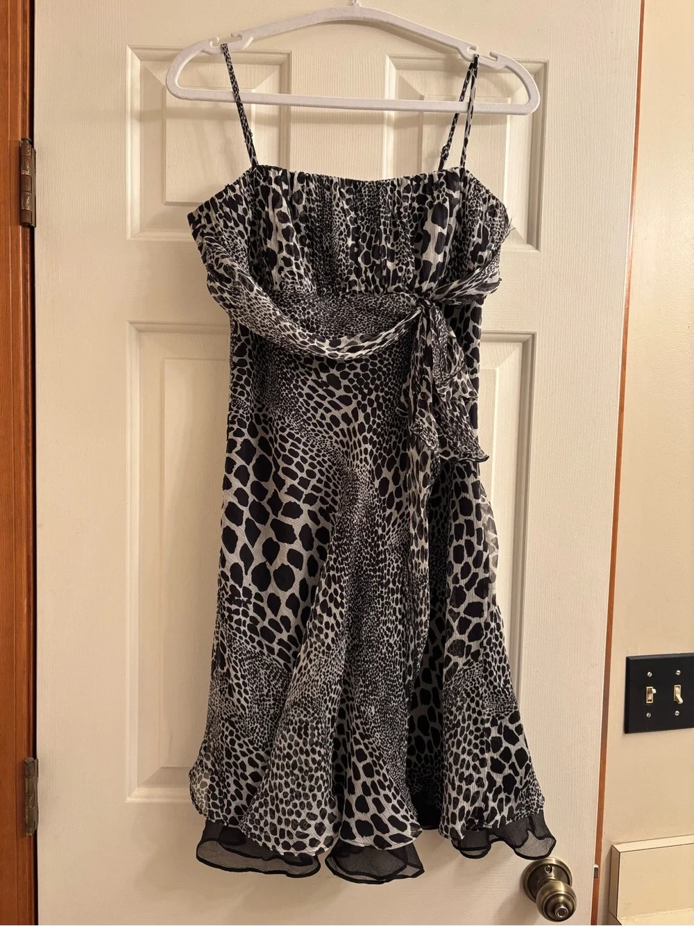 laundry by shelli segal silk dress Cut in a flattering approximately 57 Silk mid-length dress